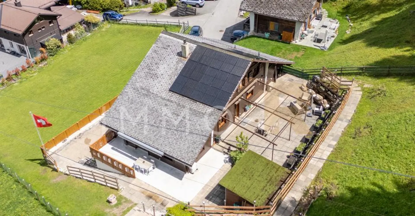 Chalet indipendente con terreno di 1018m2 e potenziale per la creazione di un appartamento indipendente - Foto 9 di 10