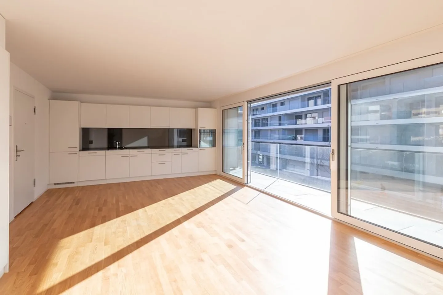 Helle 2.5-Zimmer-Wohnung in Locarno - Foto 2 von 8