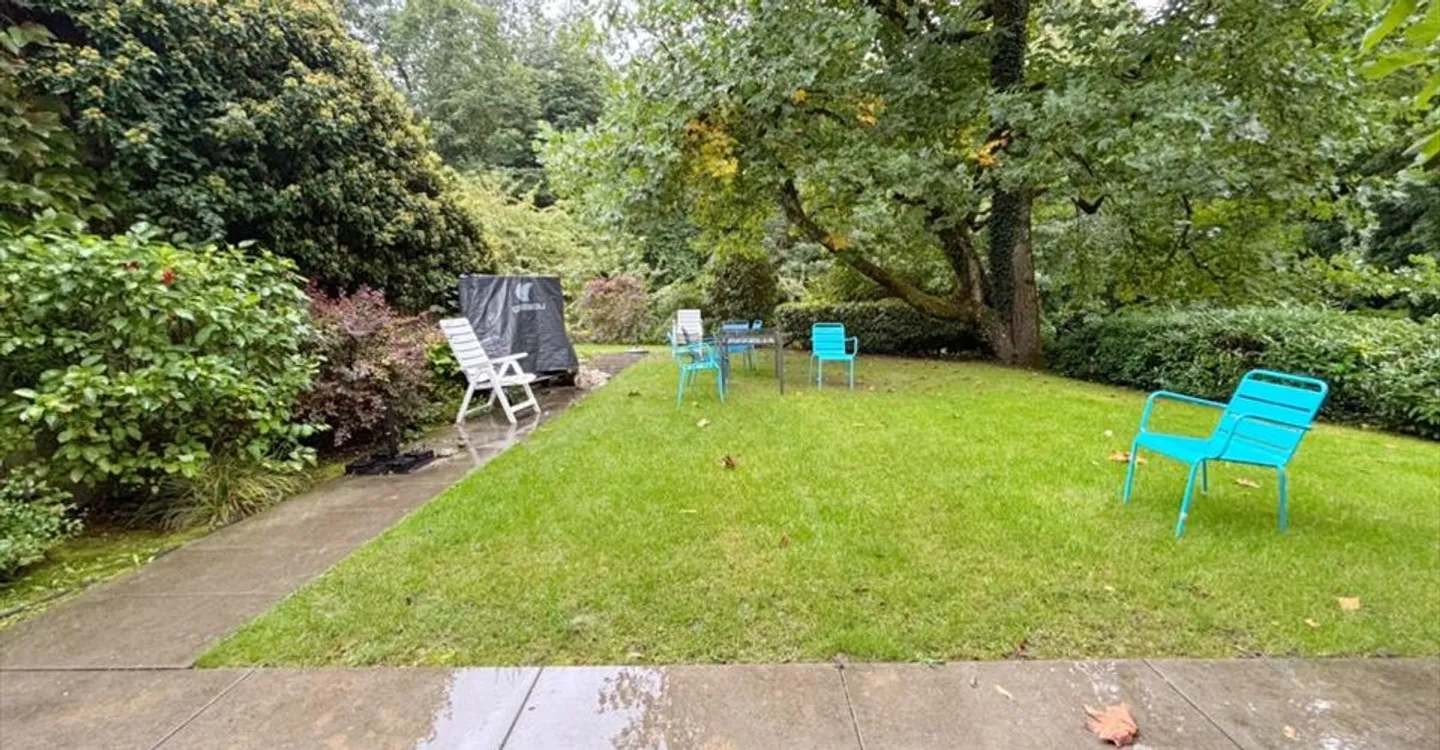 Office space for rent - Photo 1 of 9