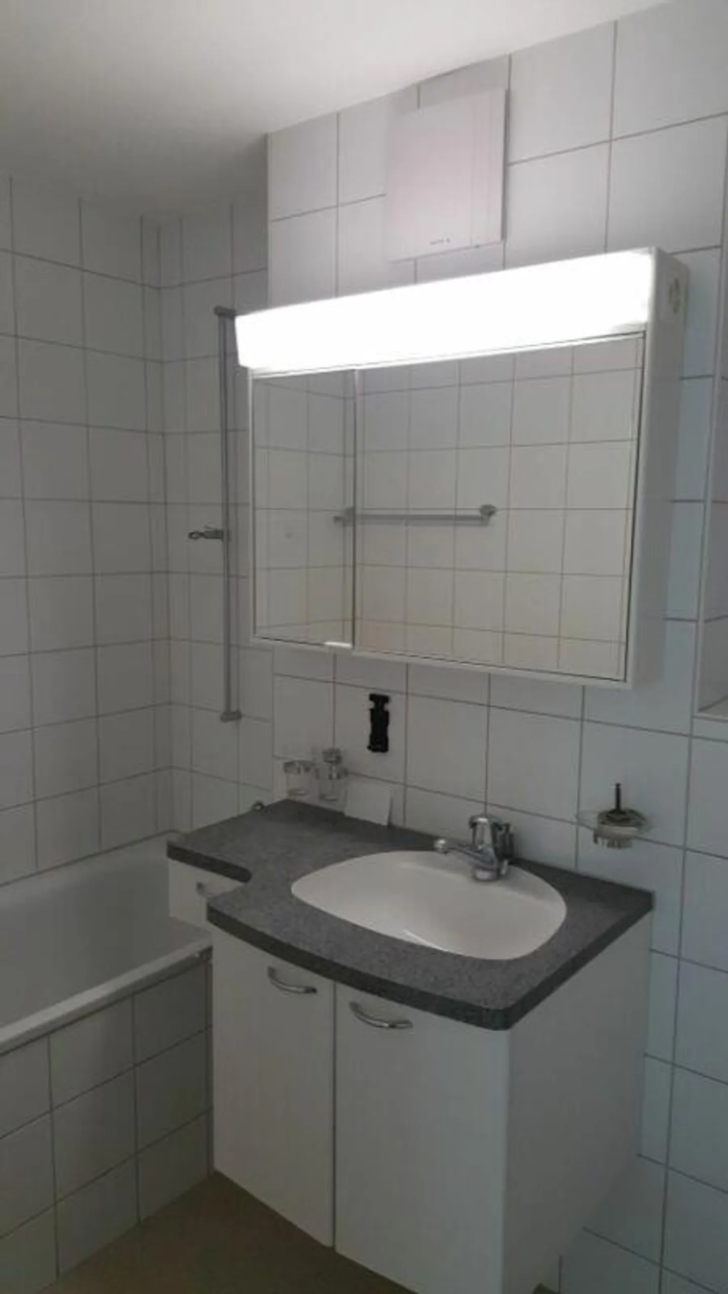 Charmante Wohnung mit atemberaubender Aussicht - Foto 6 von 8