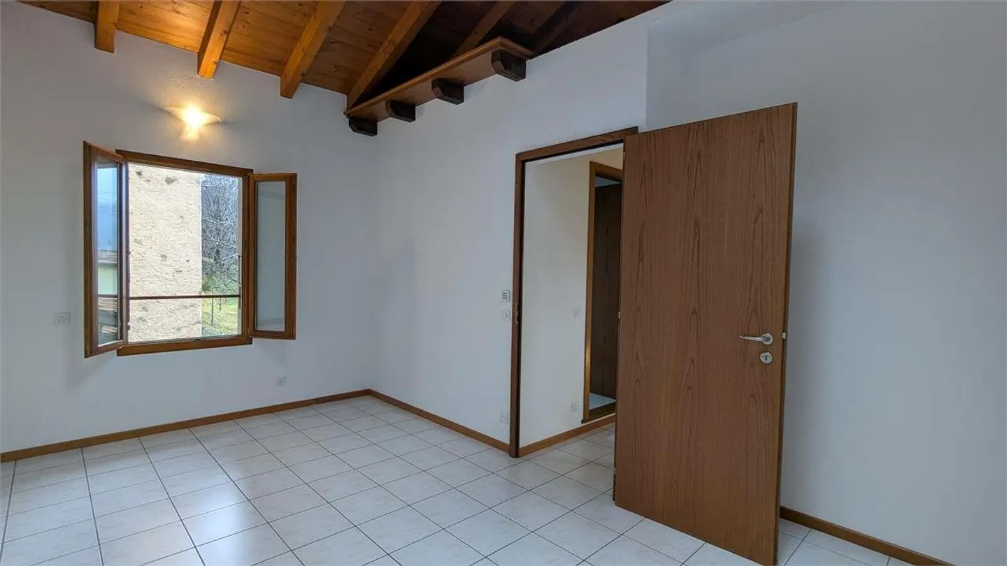 Garaverio, casa indipendente 3,5 ristrutturata - Foto 10 di 13