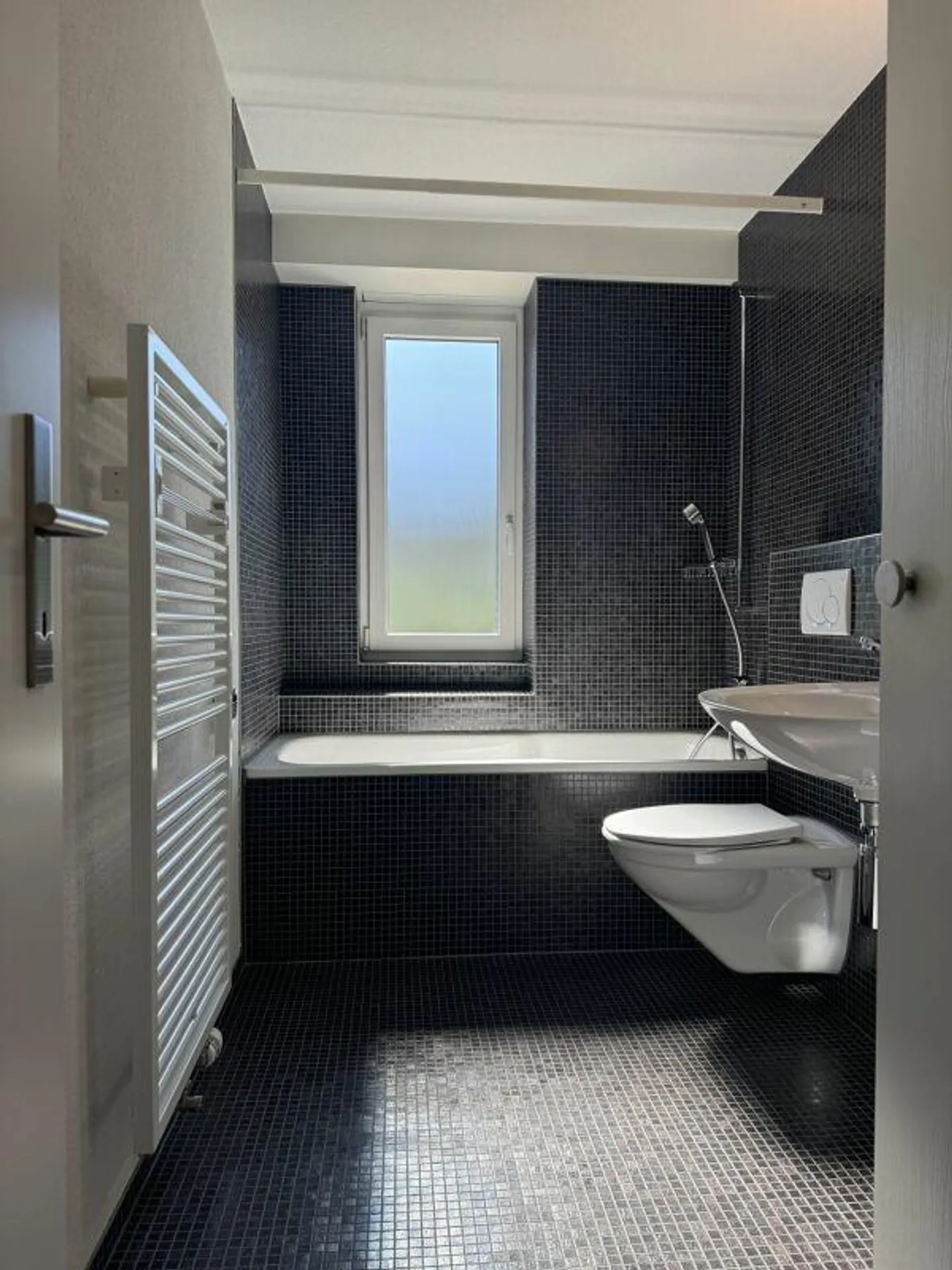 Lichtdurchflutete 4.5-Zimmerwohnung an zentraler Lage in Ebikon - Foto 7 di 8