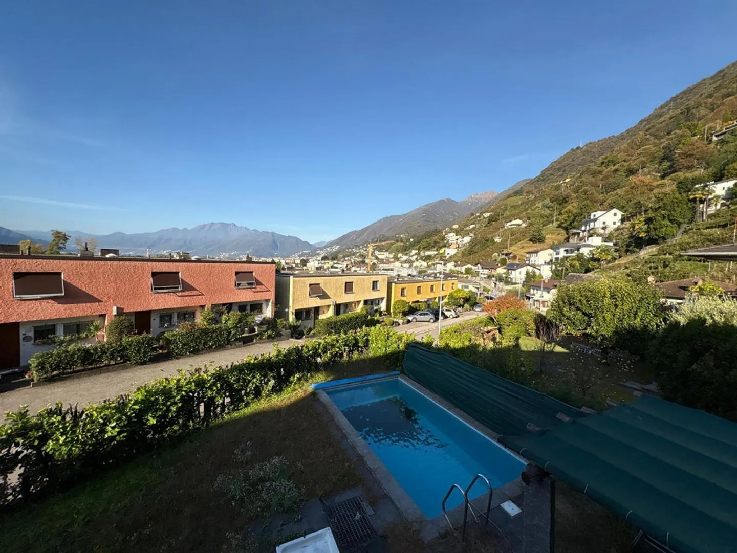 2-family house with garden and swimming pool in a very sunny location / Ca... - Photo 18 of 21