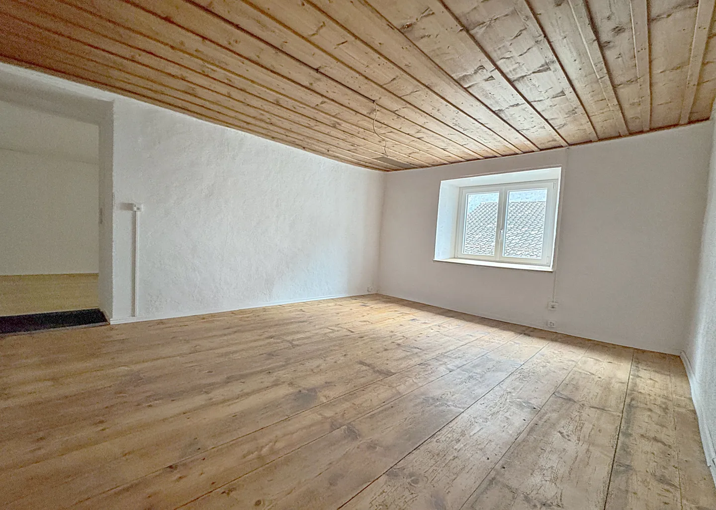 Maisonette rénovée avec Loggia - Photo 5 sur 8