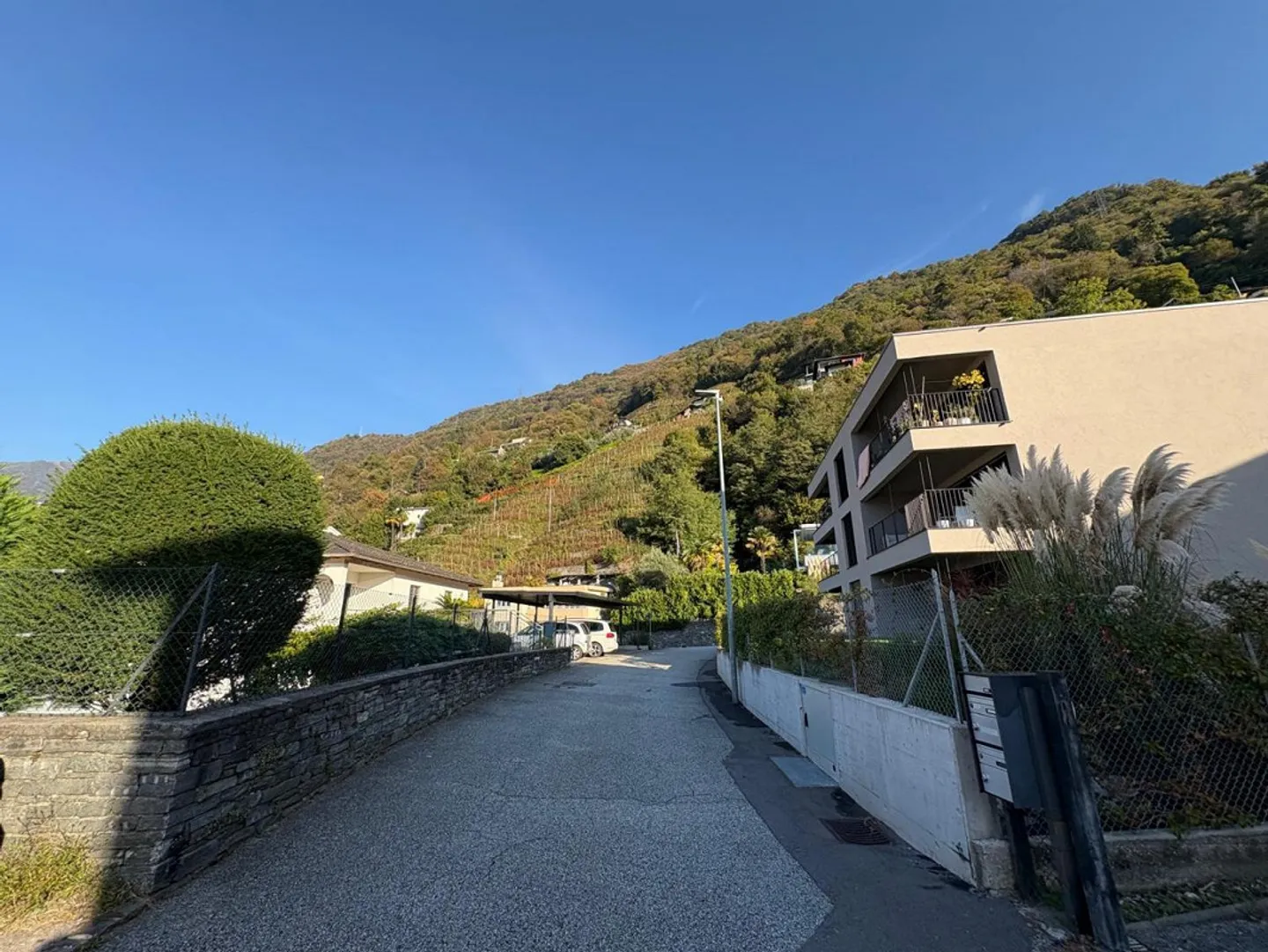 2-family house with garden and swimming pool in a very sunny location / Ca... - Photo 21 of 21
