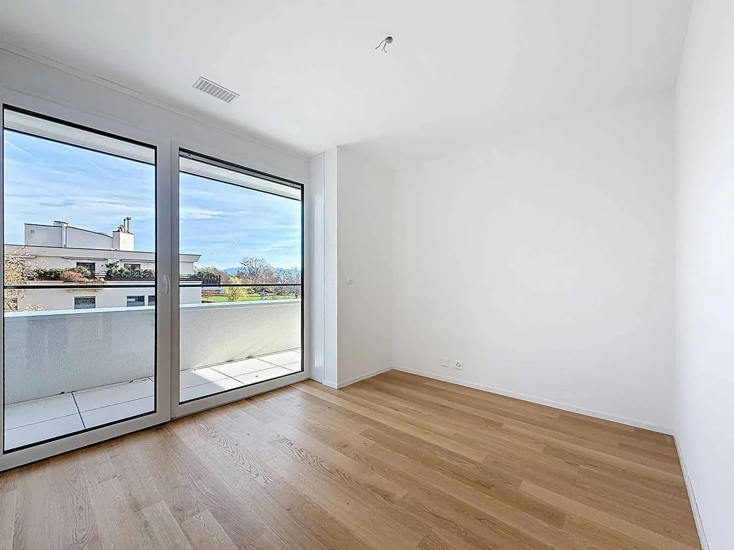 Luxuriöse Wohnung mit Terrasse - Foto 5 von 13