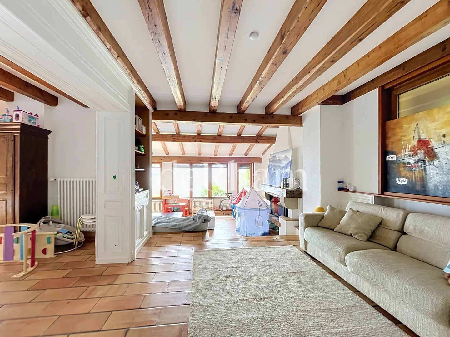 Bella villa indipendente con 6 camere e vista panoramica a Grandvaux! - Foto 5 di 13