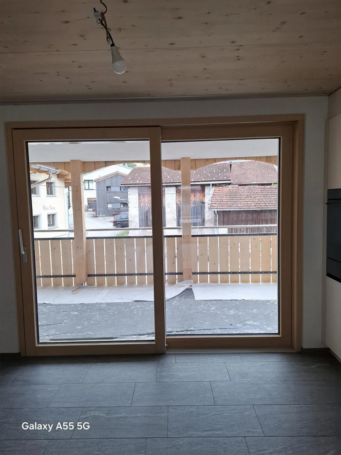 3.5 Room Apartment - Photo 5 of 12