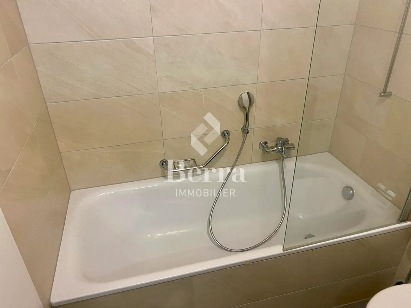 45m2 studio available immediately! - Photo 7 of 9