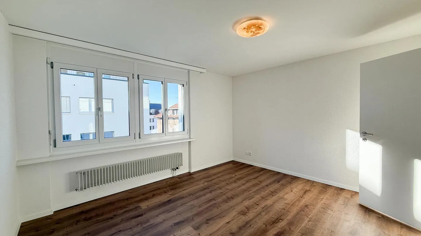 Schicke 3 1/2 Zi. Stadtwohnung mit grosszügigem Balkon - Foto 7 von 8