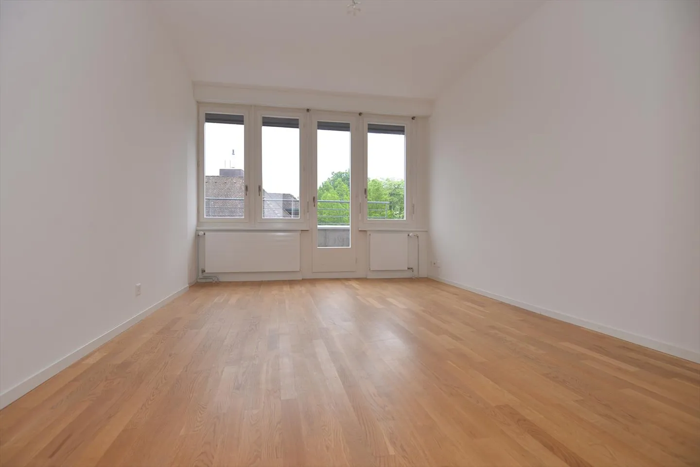 TEMPORARY UNTIL 30.6.2026 - Home in the Heart of Lucerne's Old Town - Photo 3 of 9