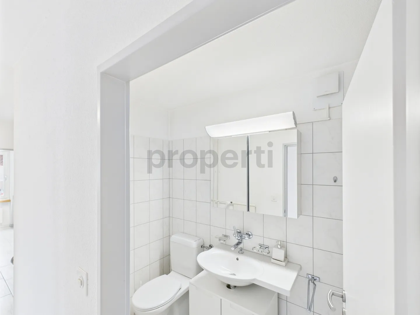 Appartement spacieux et ensoleillé de 3,5 pièces à Schleitheim, canton de SH - Photo 8 sur 10