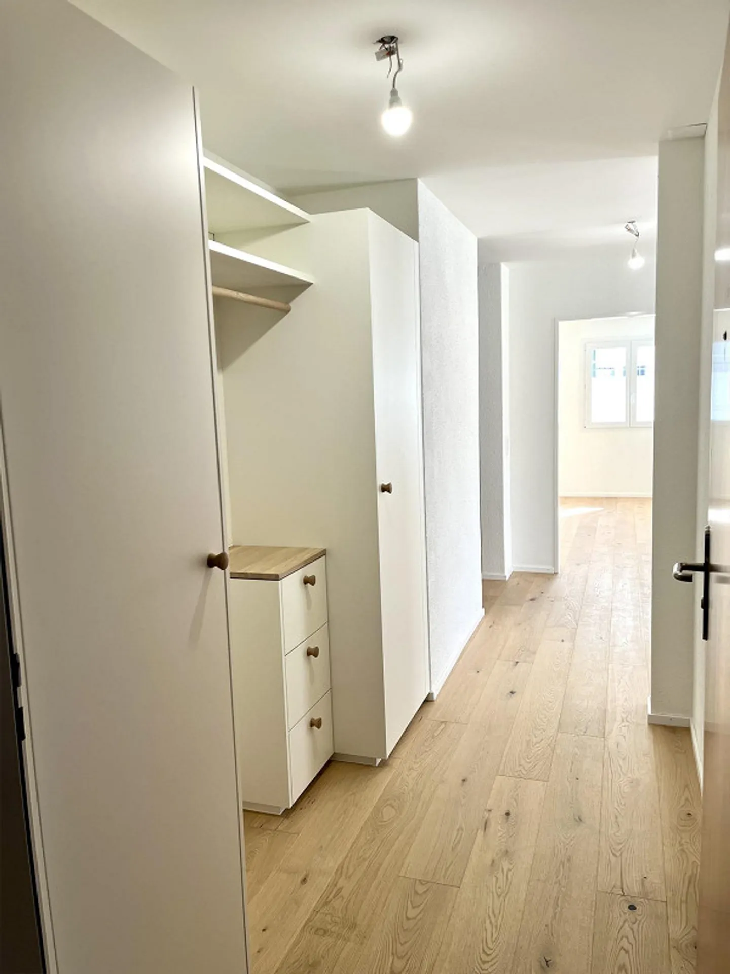 Première occupation après rénovation complète - 109 m2 avec balcon et ascenseur - Photo 4 sur 30