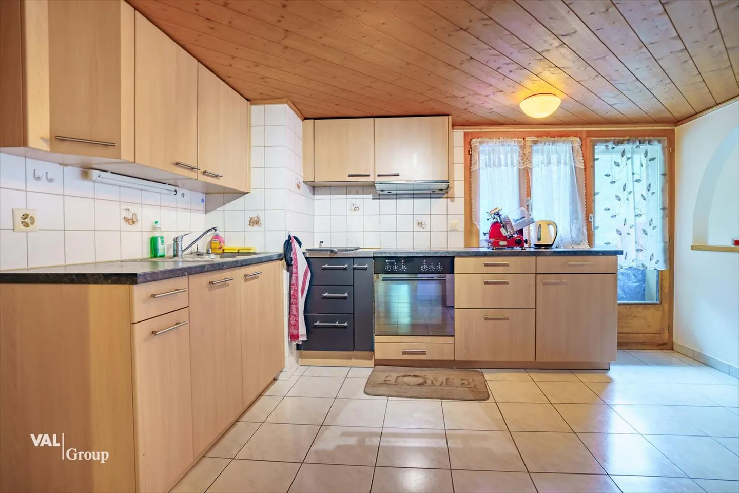 Sunny, charming, quiet - Living at the gateway to Zermatt and Saas-Fee - Photo 9 of 13