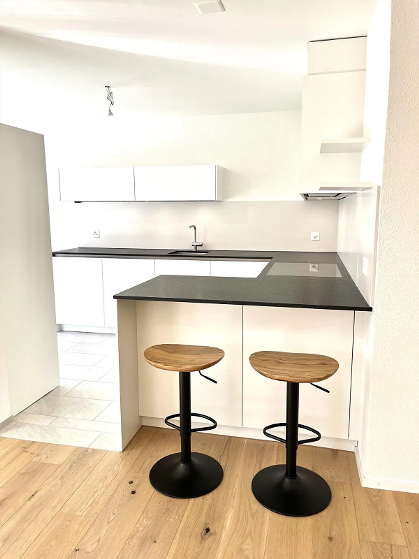 Première occupation après rénovation complète - 109 m2 avec balcon et ascenseur - Photo 8 sur 30