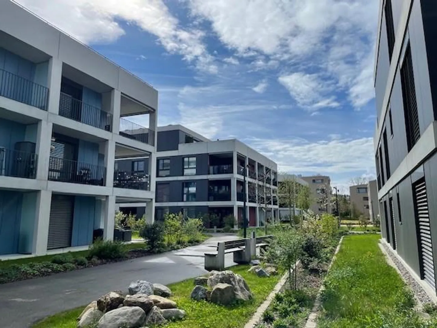 Bright apartment in a quiet location sought? - Photo 1 of 10