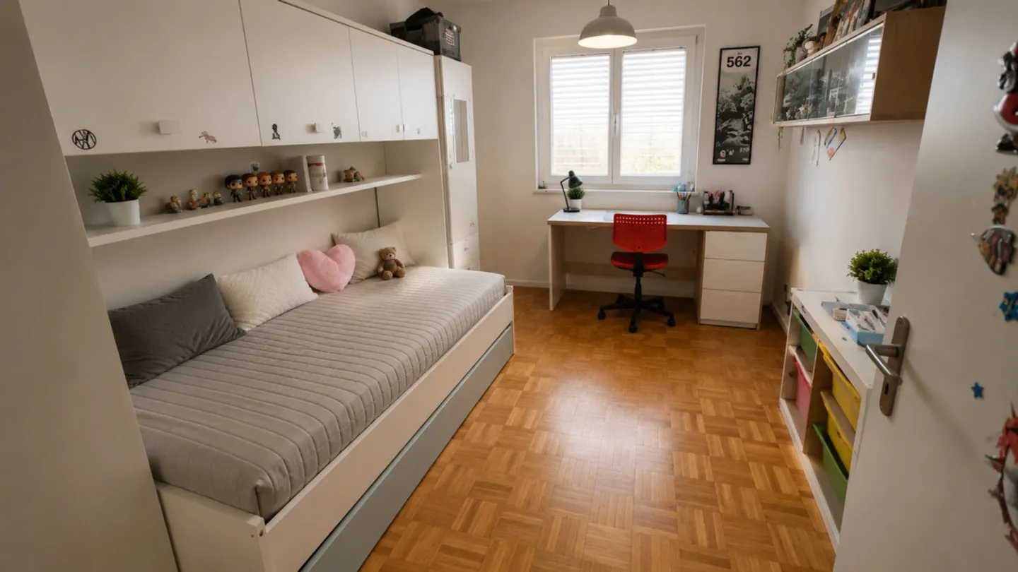 Spacious 5-room penthouse with balcony, garage box and large cellar - Photo 14 of 20