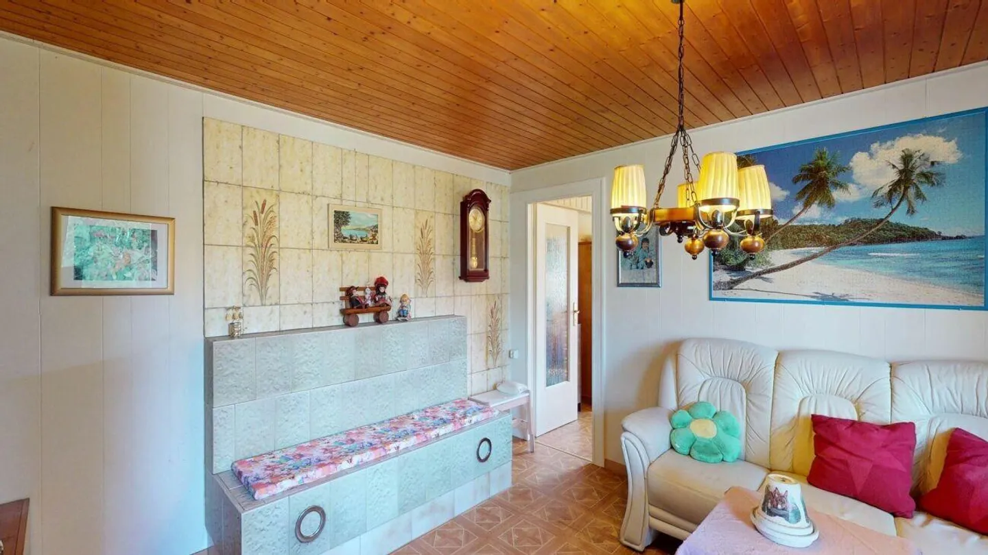 For Makers & Craftsmen: Farmhouse with Barn - Photo 4 of 14