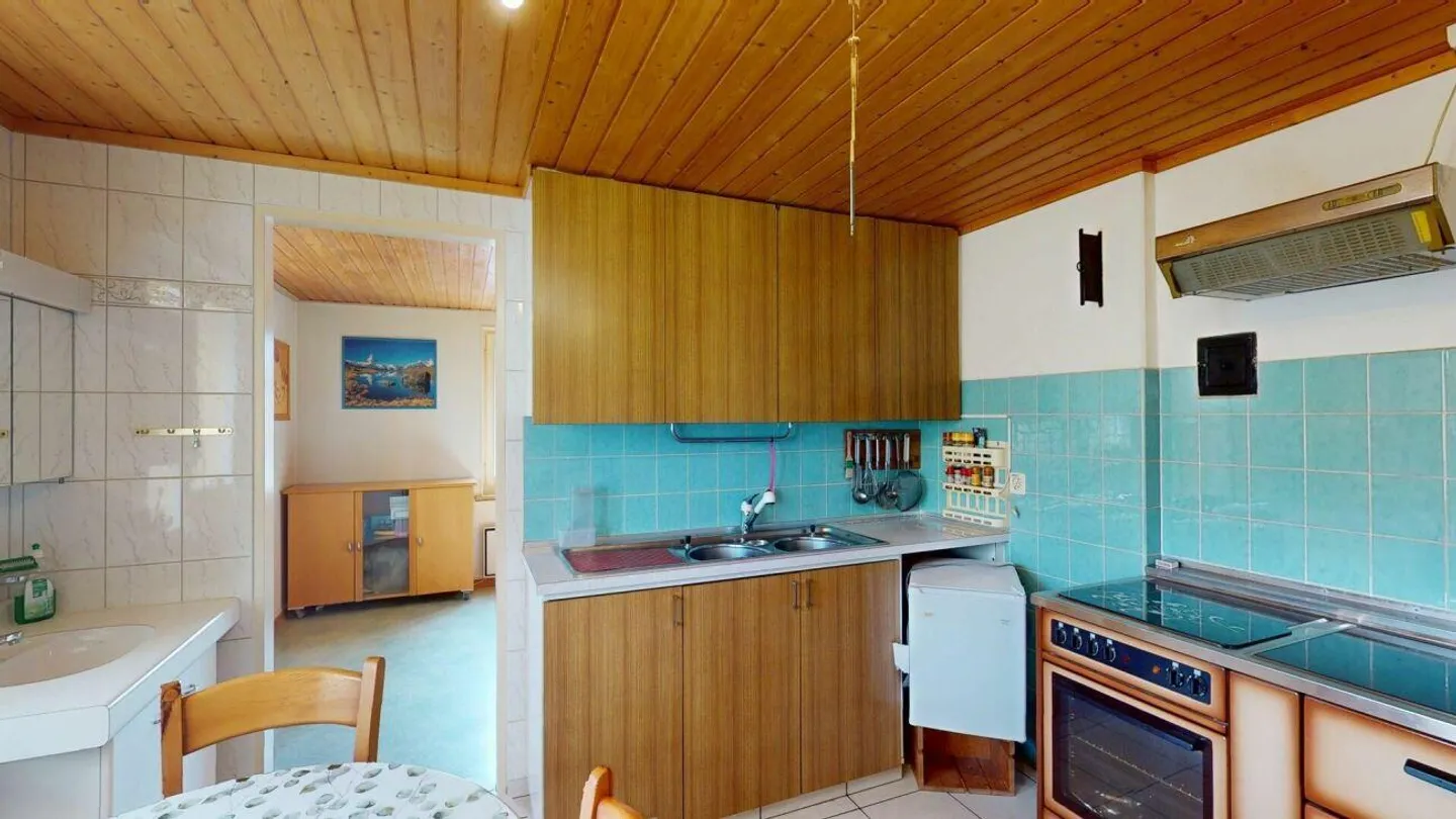 For Makers & Craftsmen: Farmhouse with Barn - Photo 6 of 14