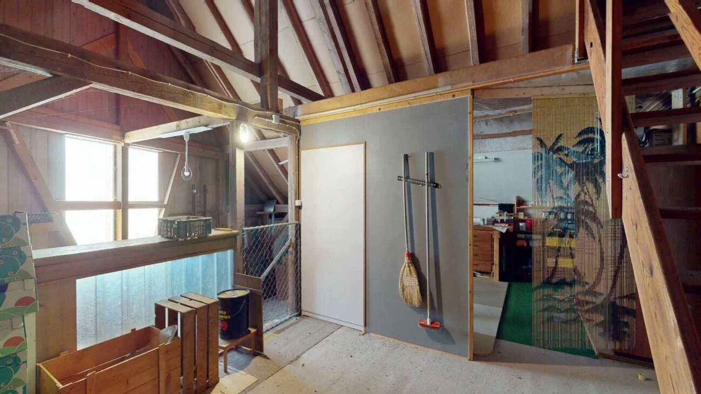 For Makers & Craftsmen: Farmhouse with Barn - Photo 13 of 14