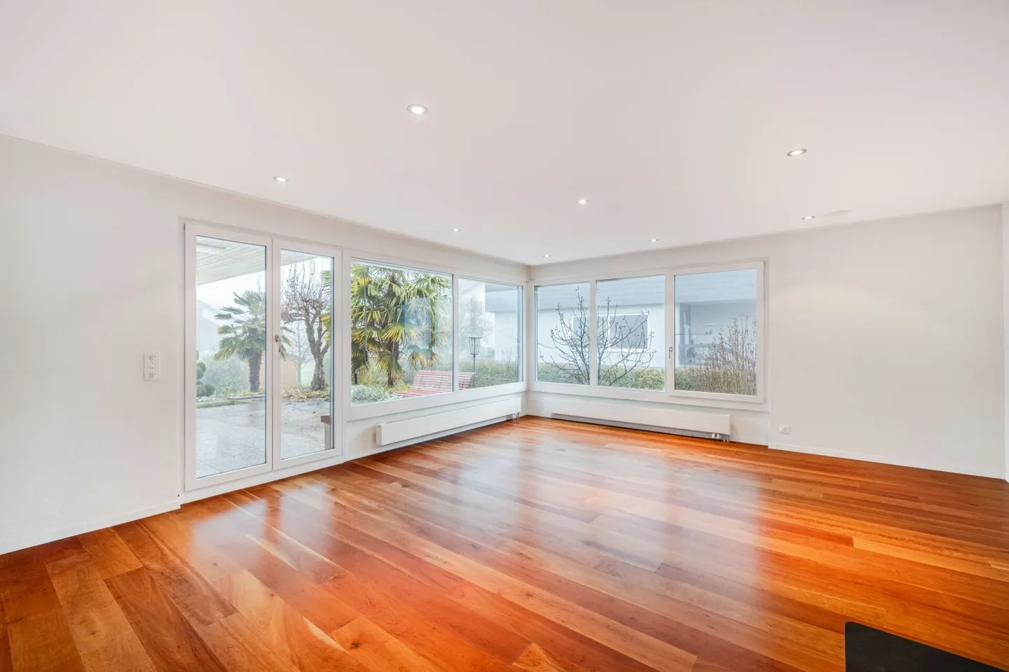 Modern Family Paradise in a Quiet Location - 7.5 Rooms, High-Quality Equipment and Minimal Additional Costs - Photo 9 of 15