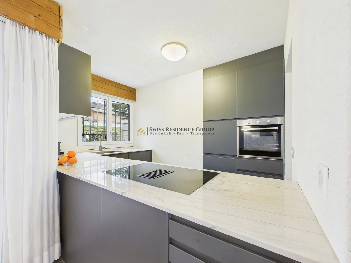 Unverbaubare Seesicht & ganztägige Sonne: Charmantes Einfamilienhaus auf 950 m² mit viel Privatsphäre - Foto 7 von 23