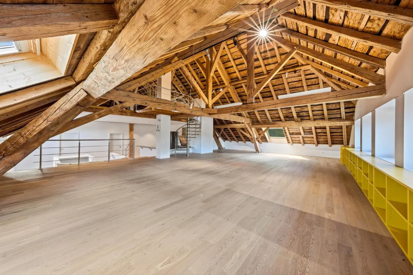 Grand Appartement Attique - Photo 4 sur 10