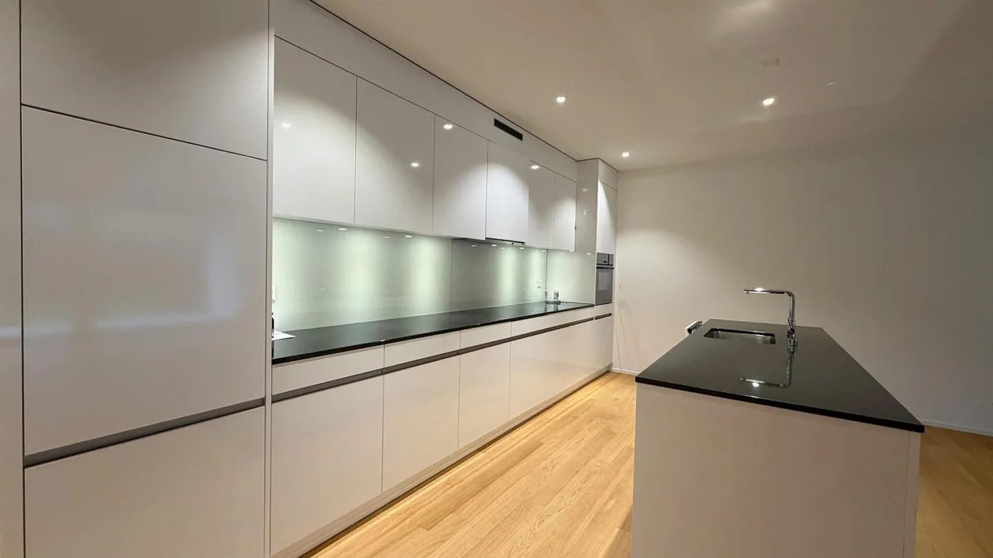 Modern Living Comfort with Garden Stylish 3-Room Apartment - Photo 2 of 9