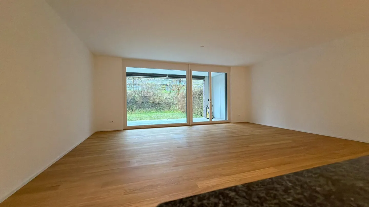 Modern Living Comfort with Garden Stylish 3-Room Apartment - Photo 3 of 9