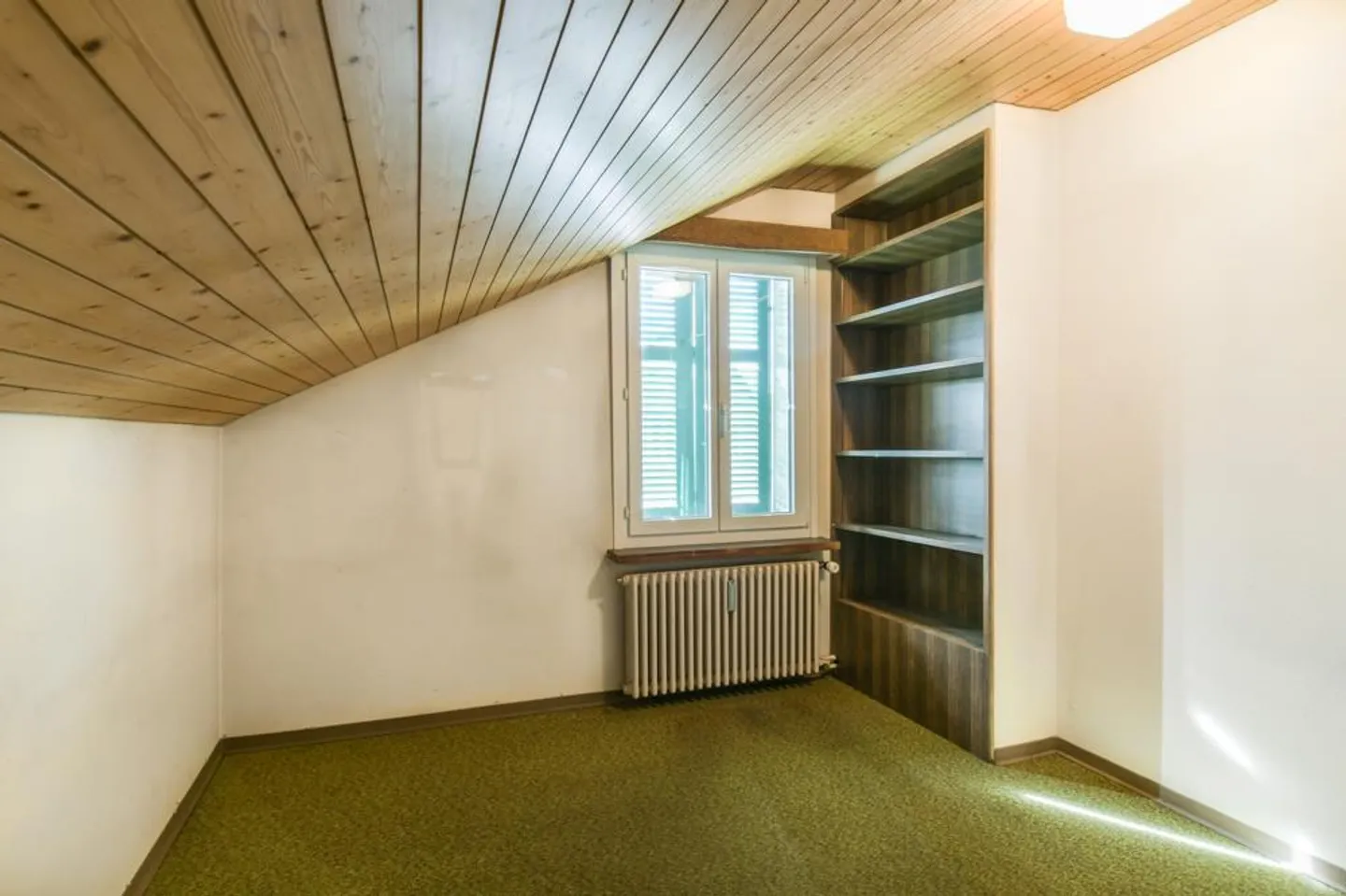 Edificio residenziale e commerciale con potenziale - Foto 10 di 15