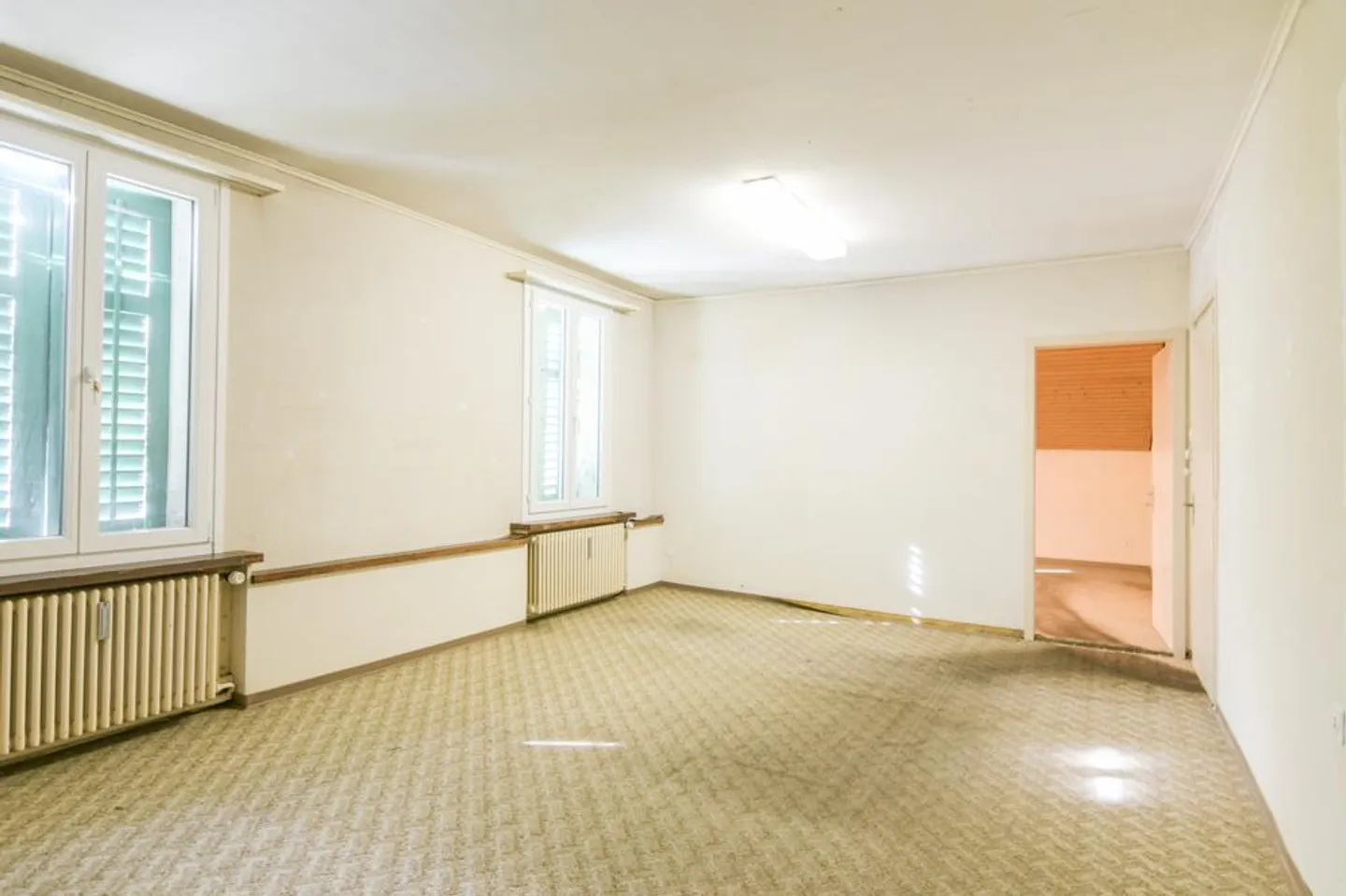 Edificio residenziale e commerciale con potenziale - Foto 11 di 15