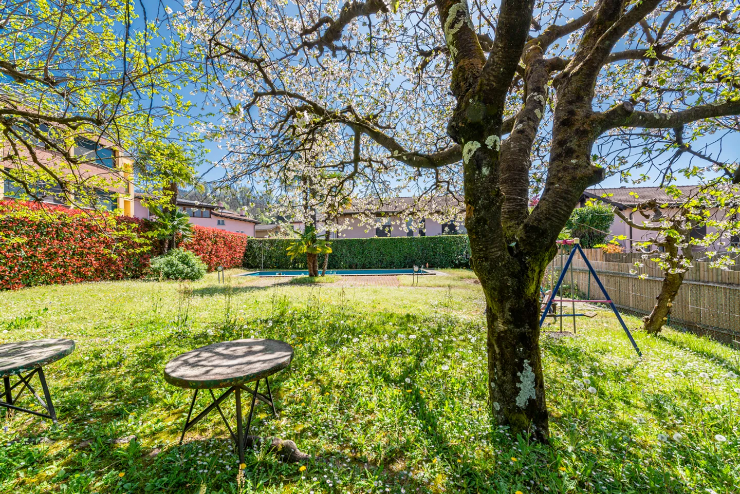 Property for sale - Photo 1 of 5