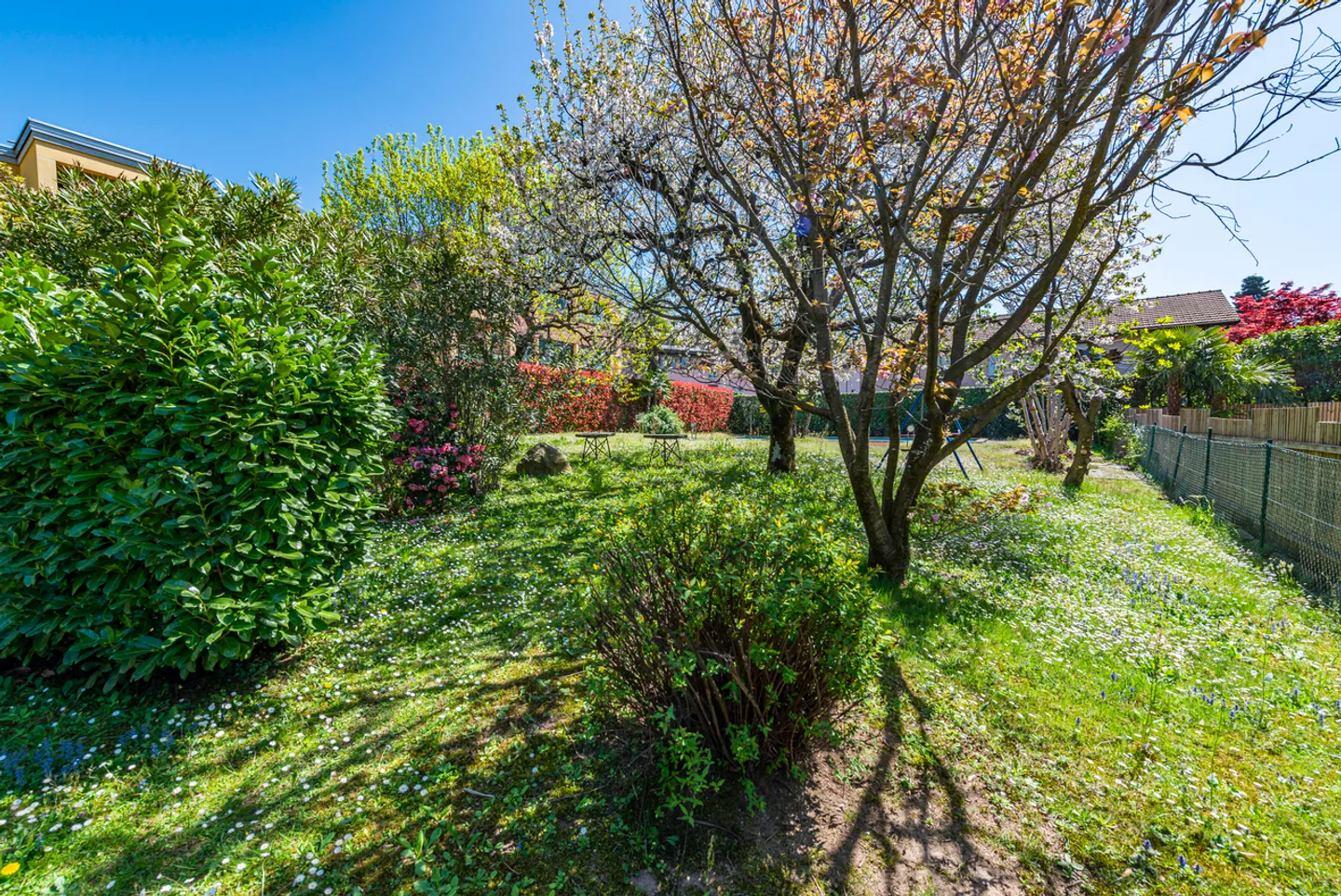 Property for sale - Photo 2 of 5