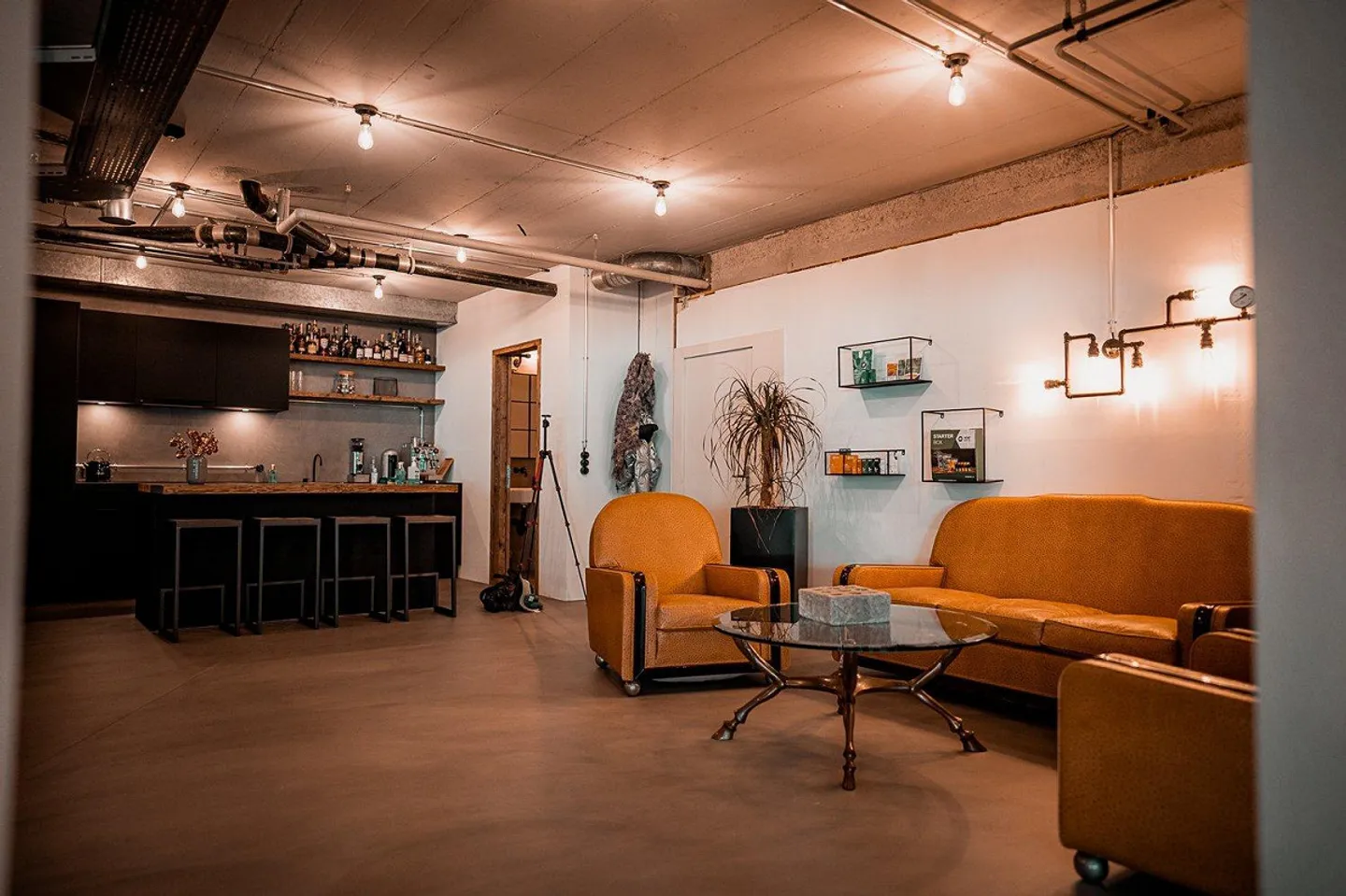 Dream workplace or great loft apartment? - Photo 7 of 19