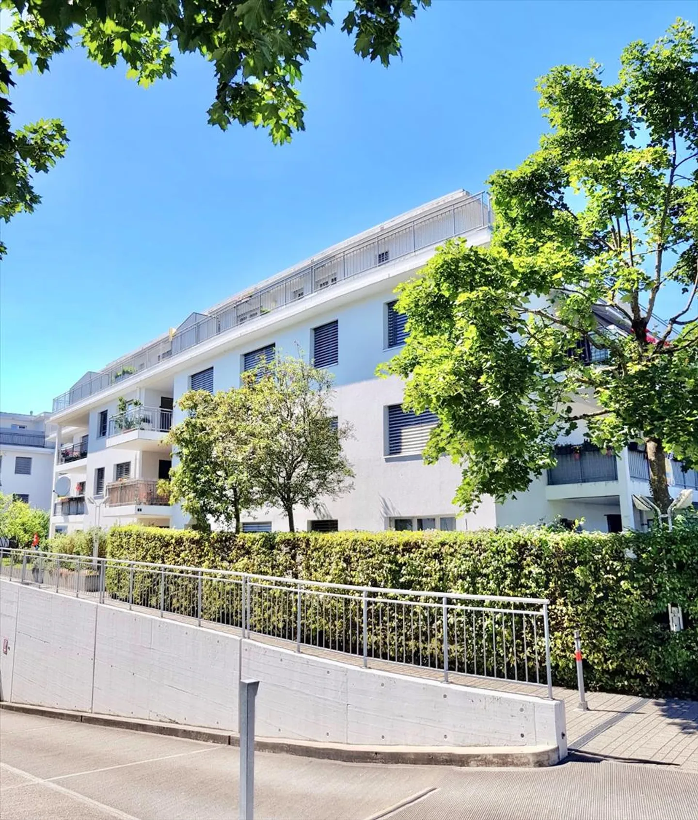 Appartement spacieux avec balcon - Photo 2 sur 7