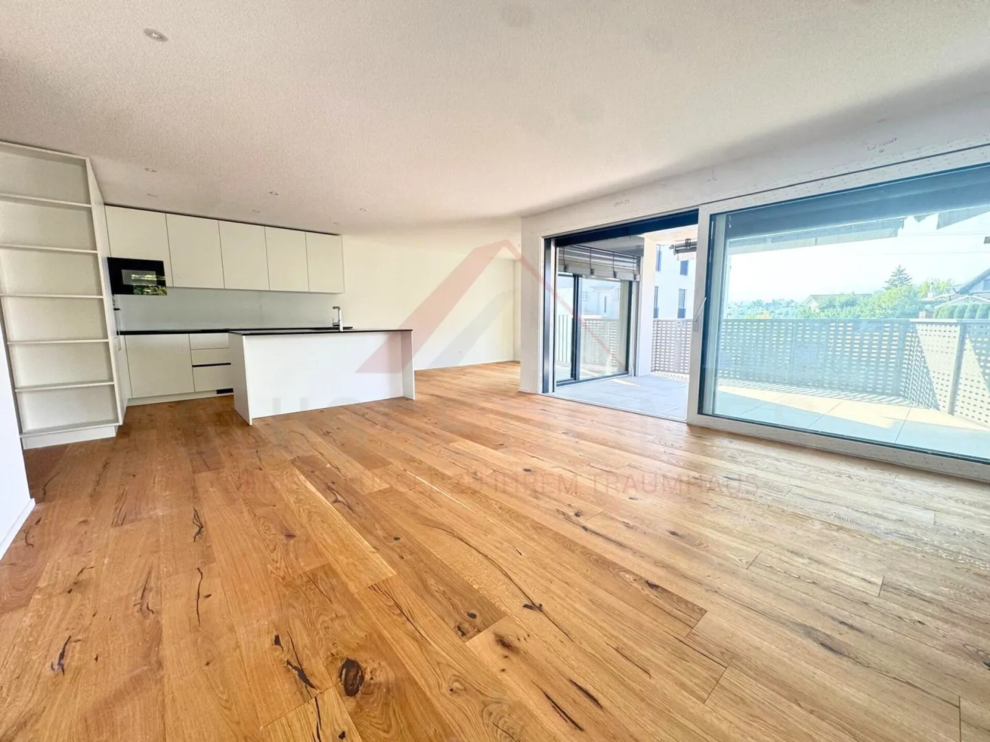 Bonheur de vivre moderne à Düdingen - 4,5 pièces avec grand balcon et beaucoup de lumière - Photo 4 sur 10