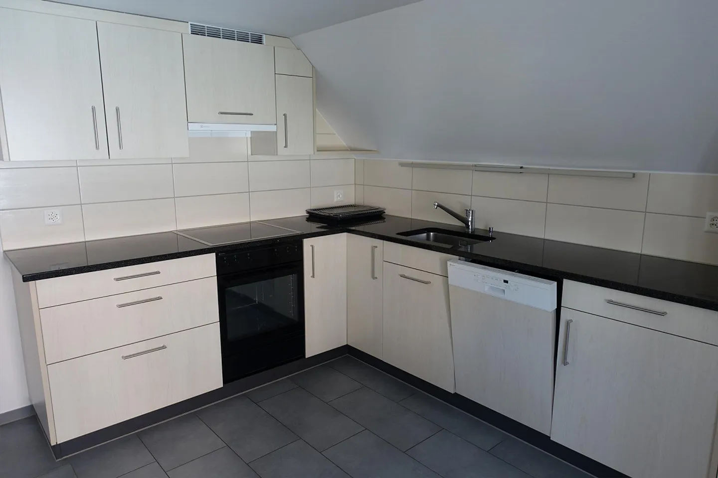 Appartement en duplex spacieux de 5,5 pièces à Kirchberg - Photo 3 sur 15