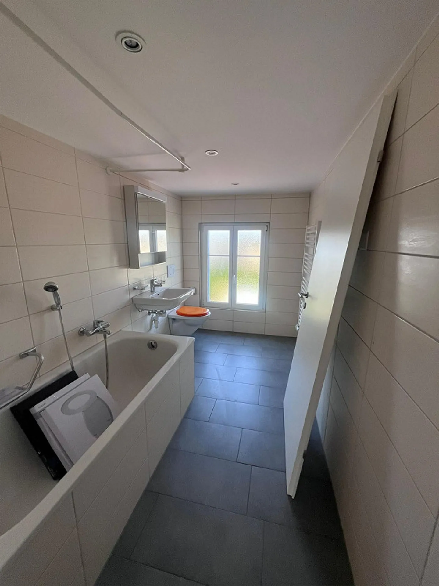 Appartement en duplex spacieux de 5,5 pièces à Kirchberg - Photo 4 sur 15