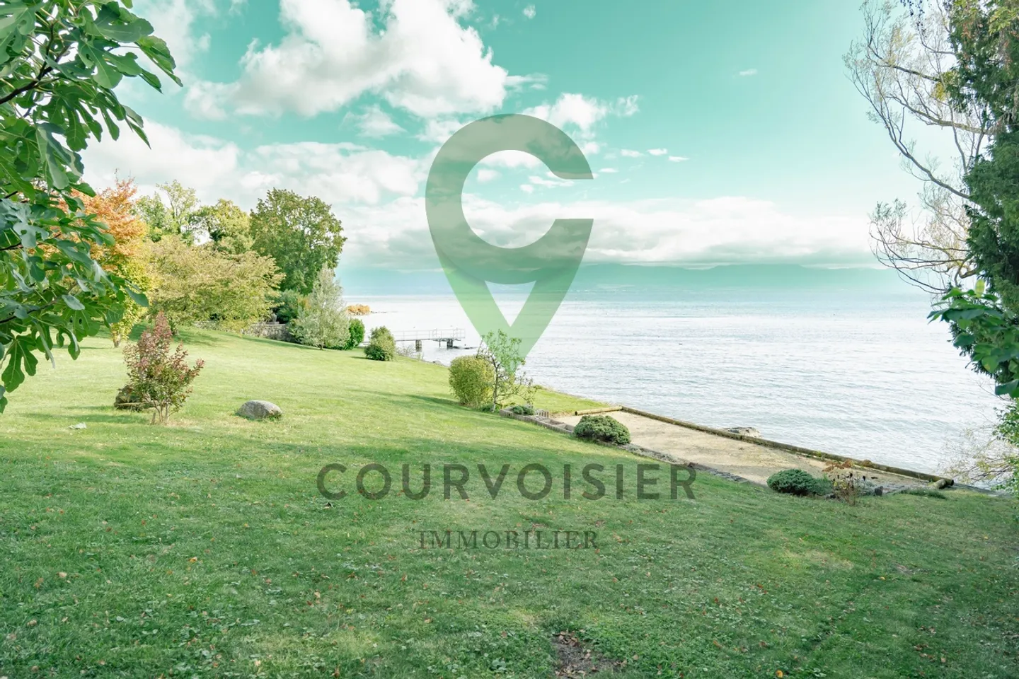 Außergewöhnliches Grundstück "Füße im Wasser" zwischen Nyon und Morges - Foto 1 von 3