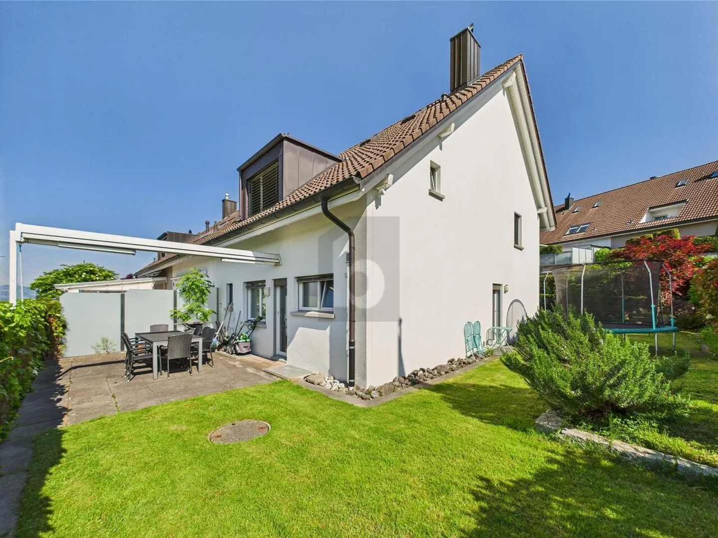SONNIGE HANGLANGE MIT VIEL PLATZ - Foto 2 von 6
