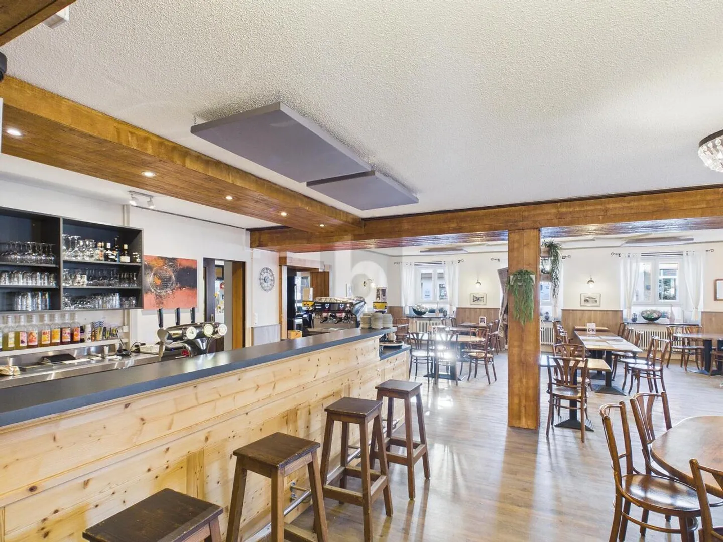 TURNKEY HOTEL WITH HIGH POTENTIAL - Photo 1 of 6