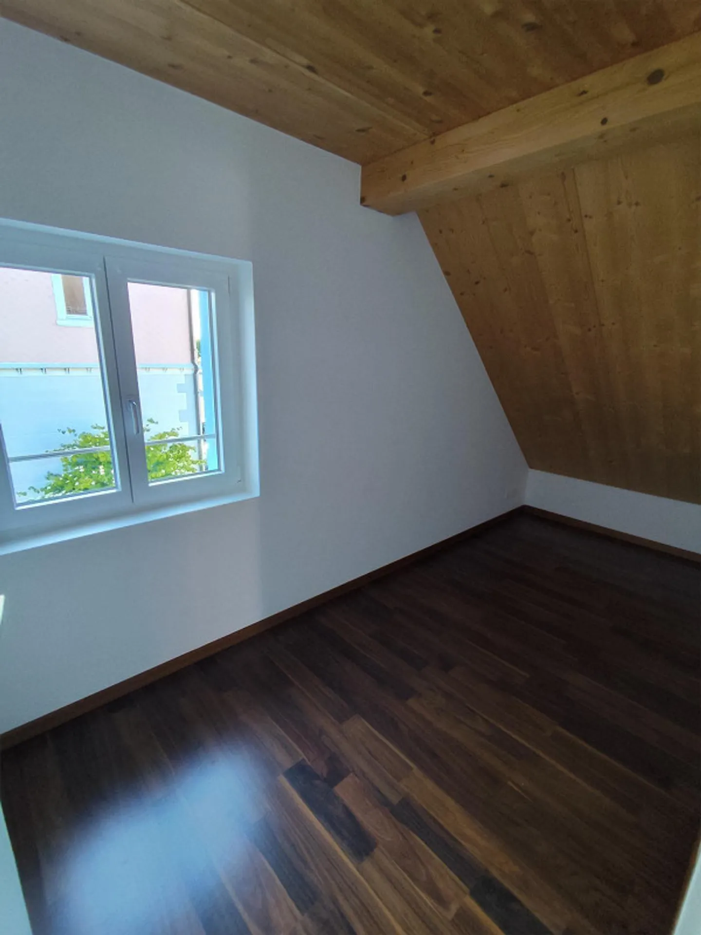Appartement en duplex spacieux de 5,5 pièces à Kirchberg - Photo 8 sur 15
