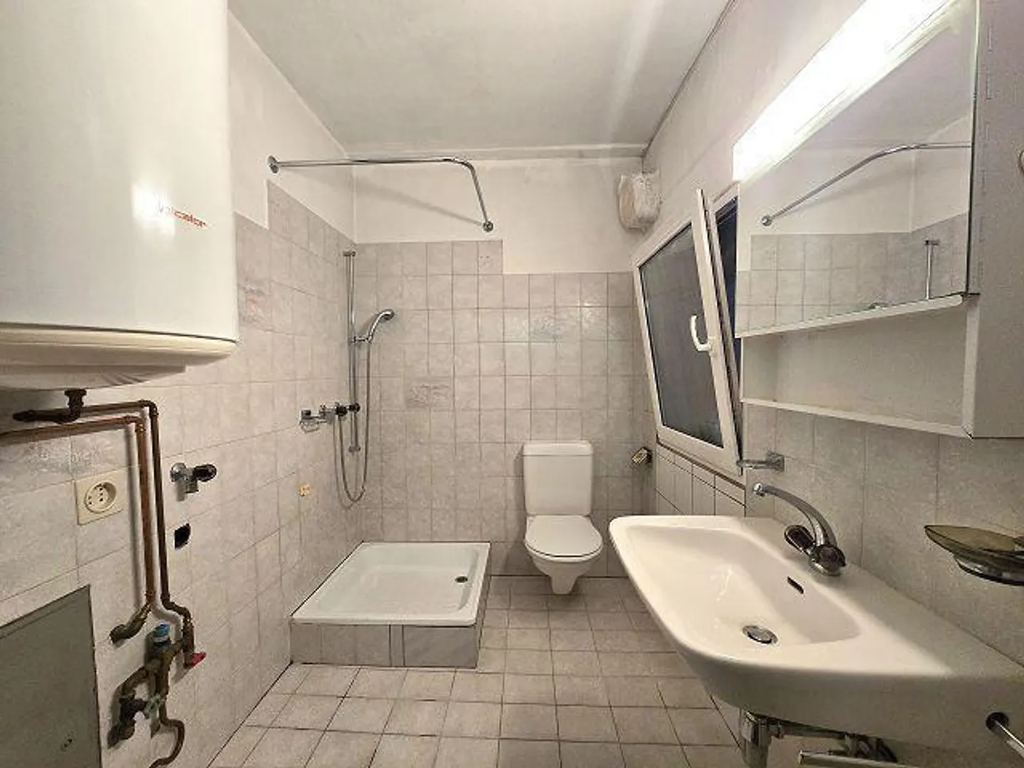 3 1/2-Zimmer-Dorfhaus mit Sitzplatz an sehr ruhiger Aussichtslage /... - Foto 15 von 31