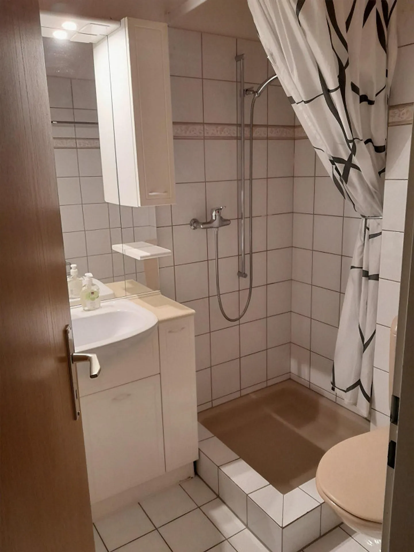 4.5-room penthouse apartment with gallery & two balconies in Bonaduz - Photo 10 of 12