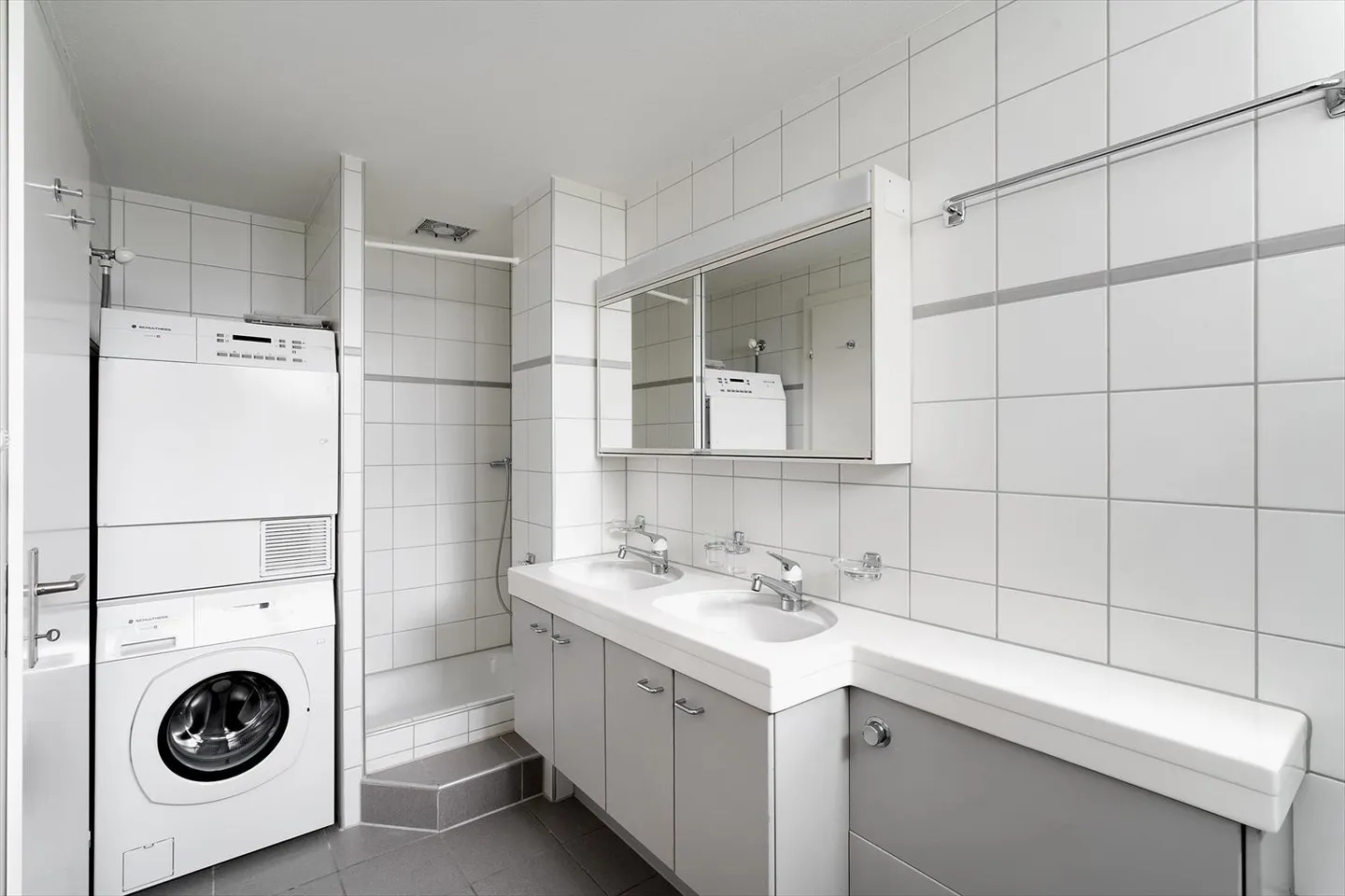 Exclusive apartment with ownership standard for high demands - Photo 5 of 9