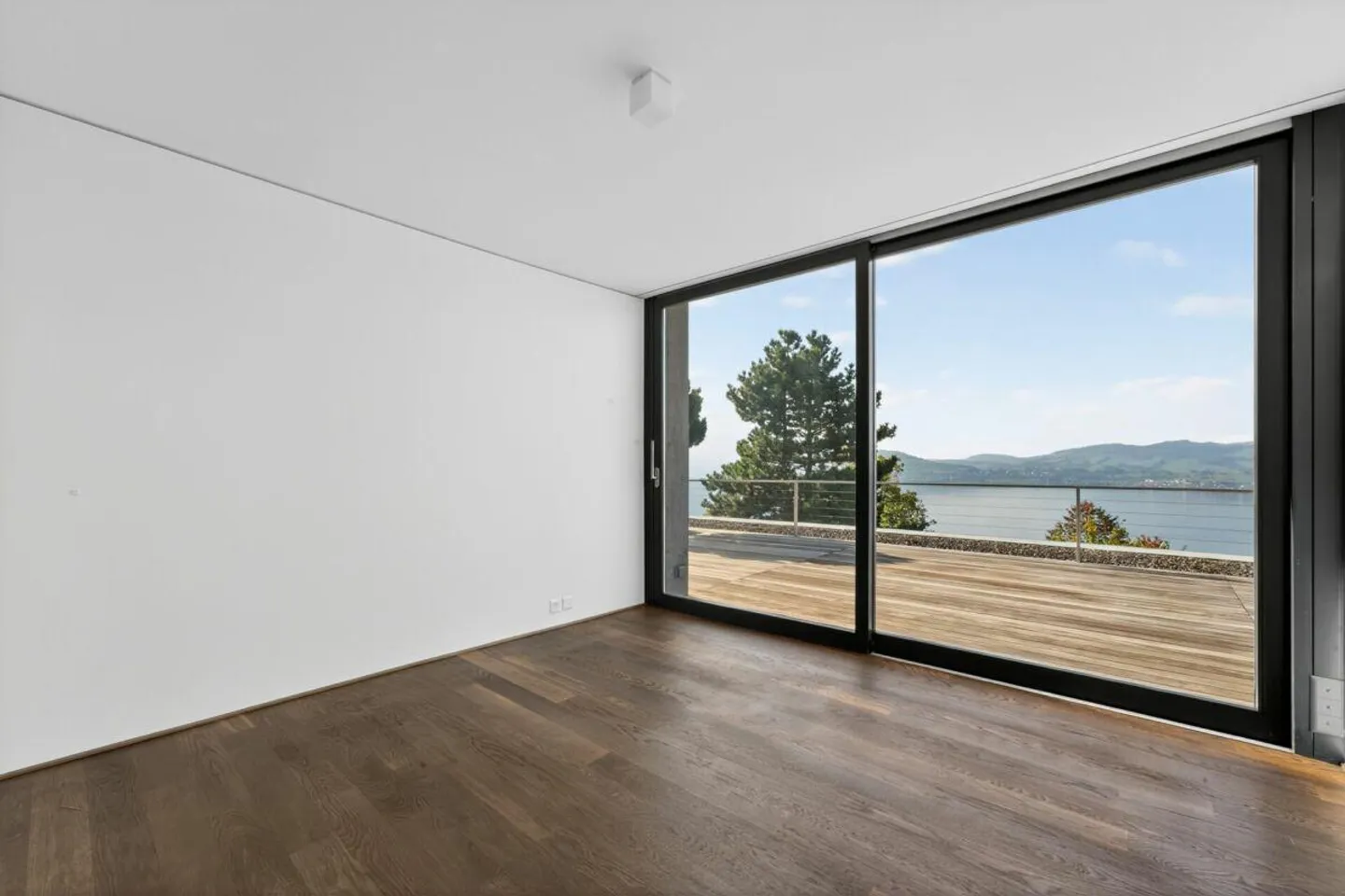 Appartamento in terrazza unico con vista mozzafiato sul lago - Foto 3 di 8