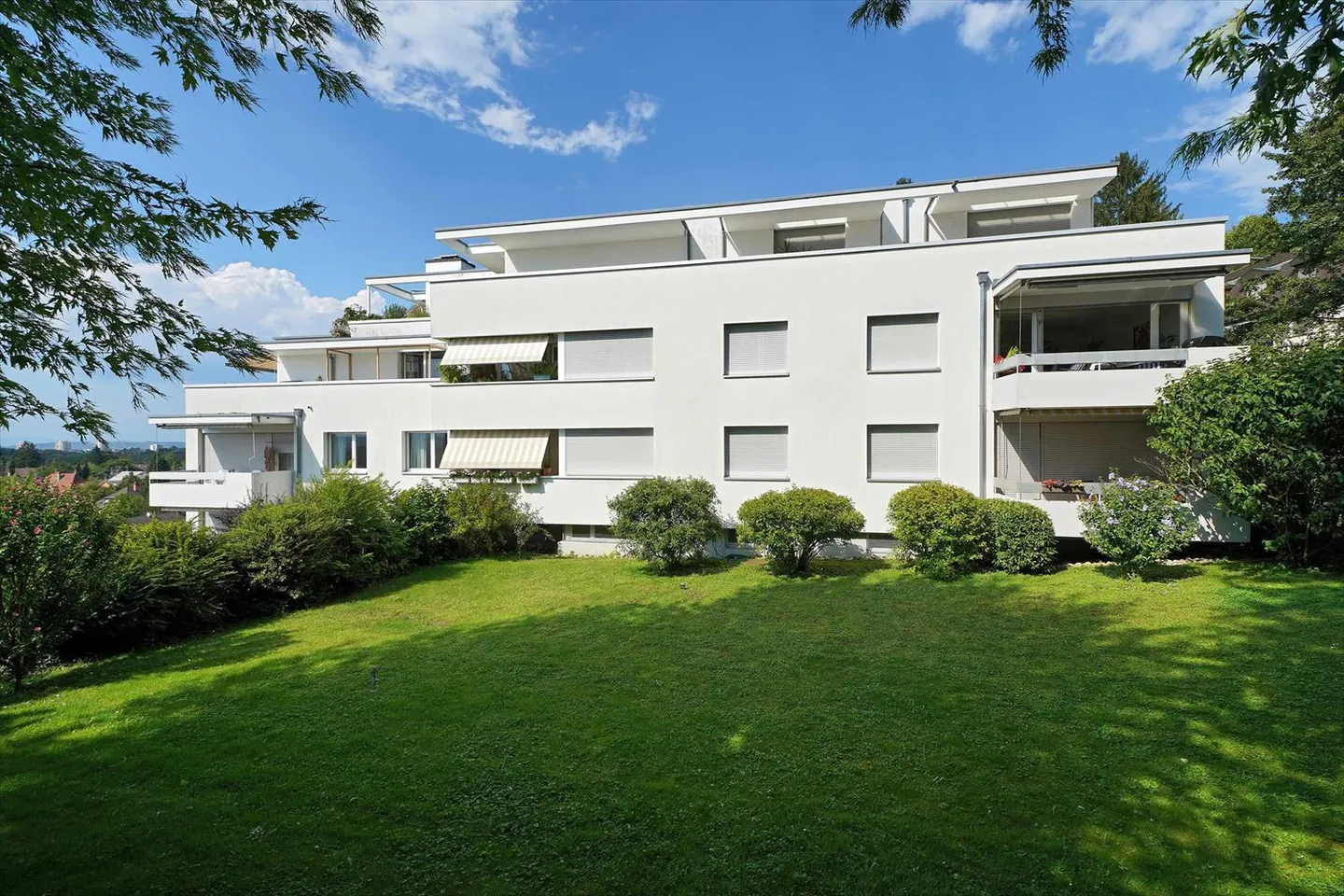 Exclusive apartment with ownership standard for high demands - Photo 1 of 9