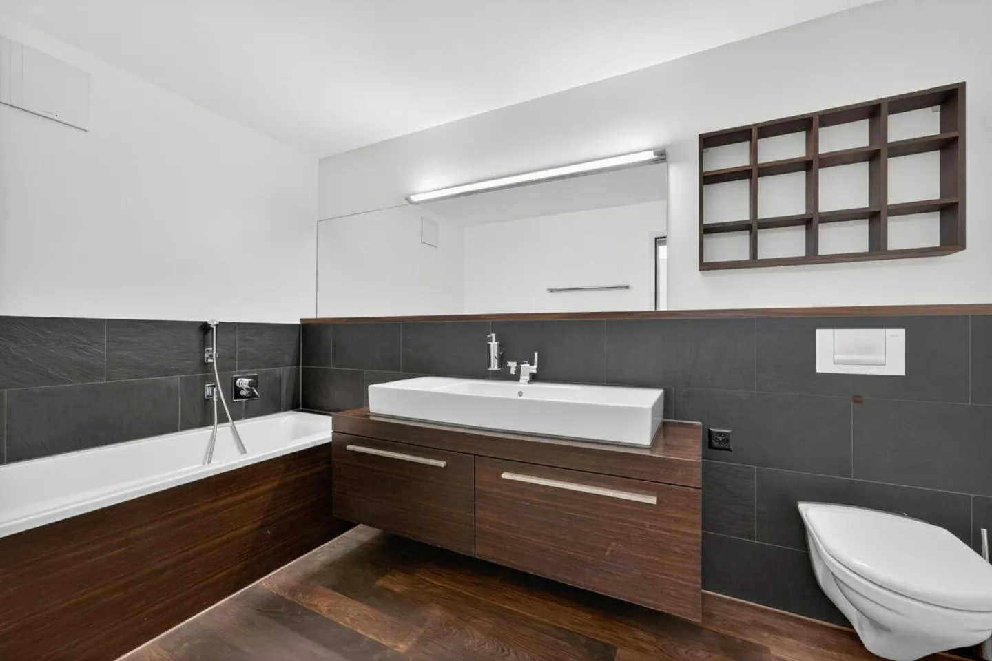 Appartamento in terrazza unico con vista mozzafiato sul lago - Foto 5 di 8