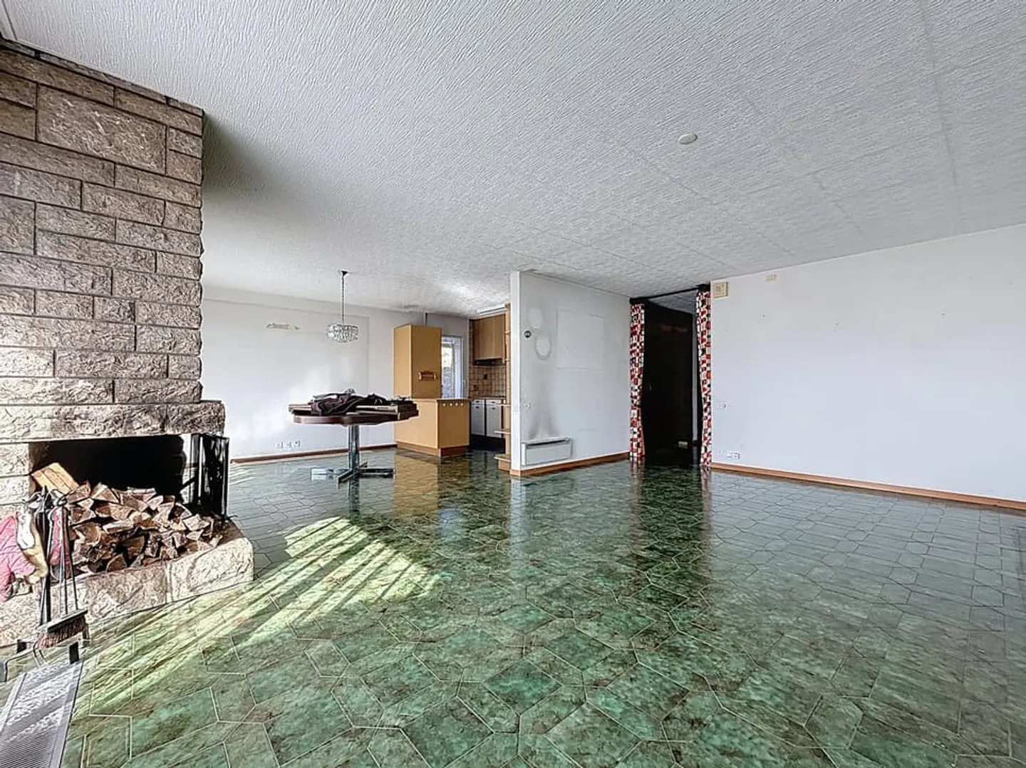 Rare opportunity: between nature and serenity, a villa to reinvent - Photo 2 of 13