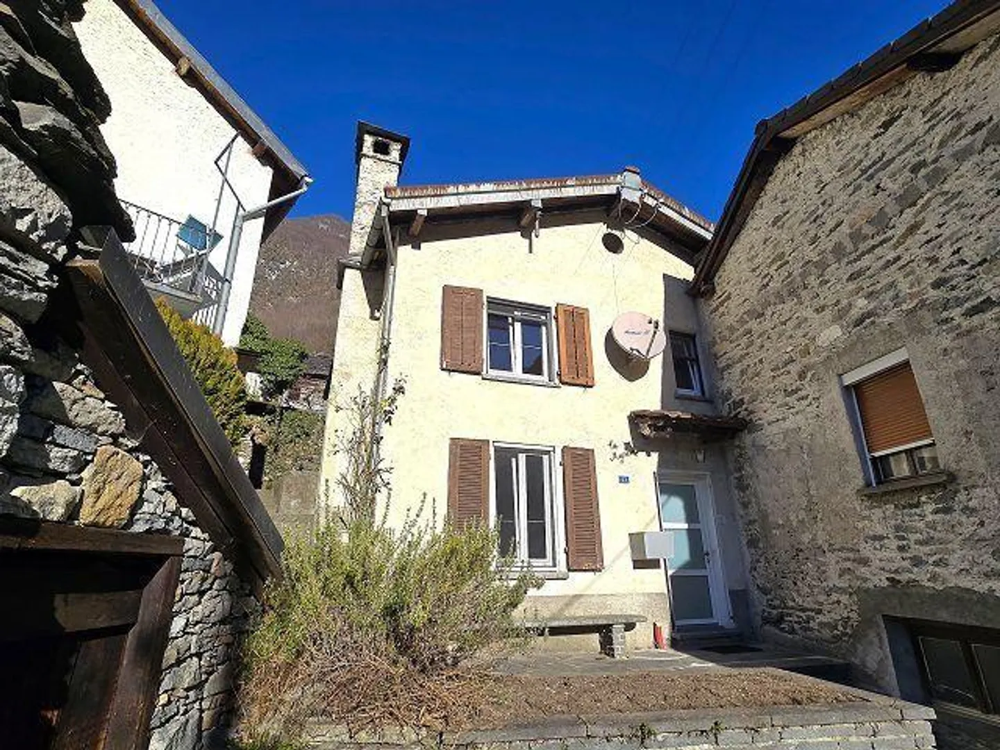 3 1/2-Zimmer-Dorfhaus mit Sitzplatz an sehr ruhiger Aussichtslage /... - Foto 26 von 31